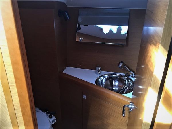 Jeanneau Sun Odyssey 349 | Bliss