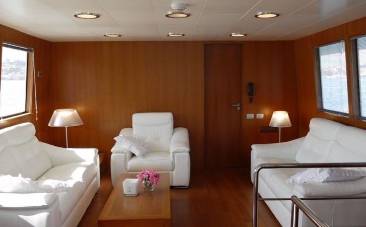 Navetta 85 | Shika Kamata