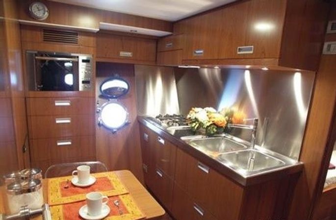 Navetta 85 | Shika Kamata