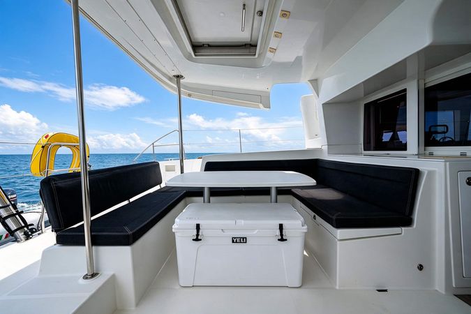 Lagoon 450 F | Somewhere
