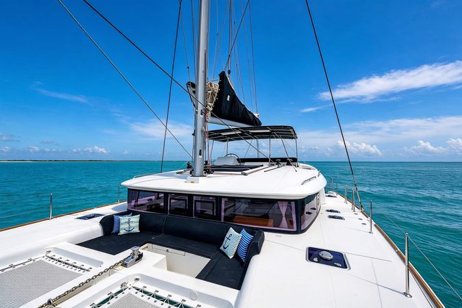 Lagoon 450 F | Somewhere