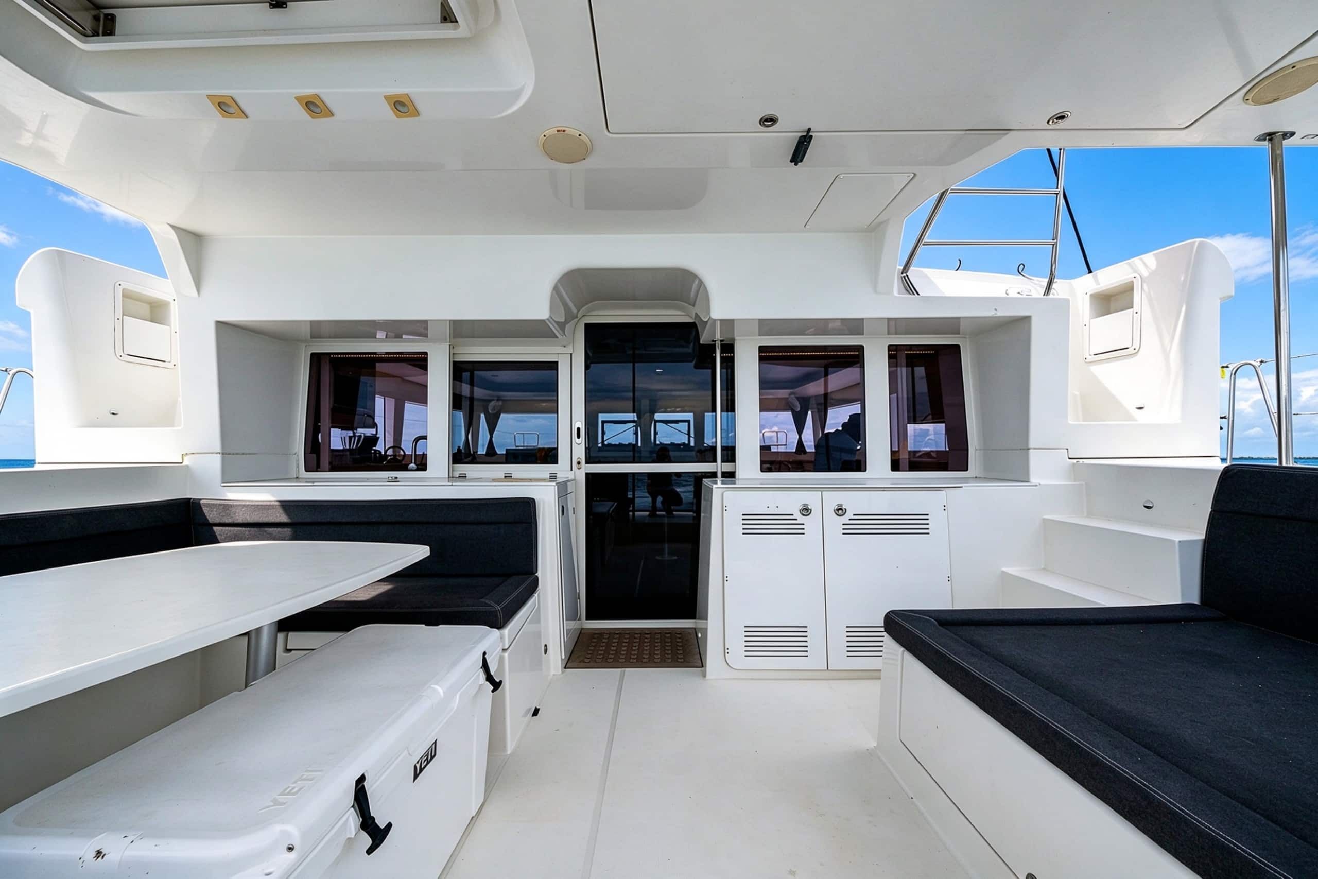 Lagoon 450 F | Somewhere
