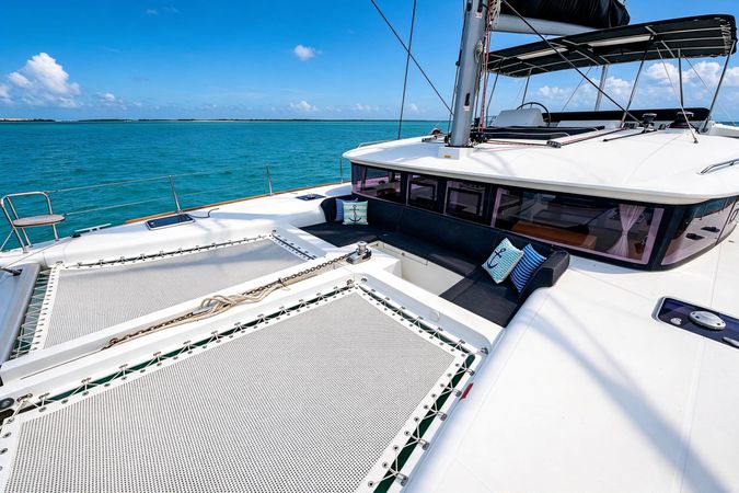 Lagoon 450 F | Somewhere