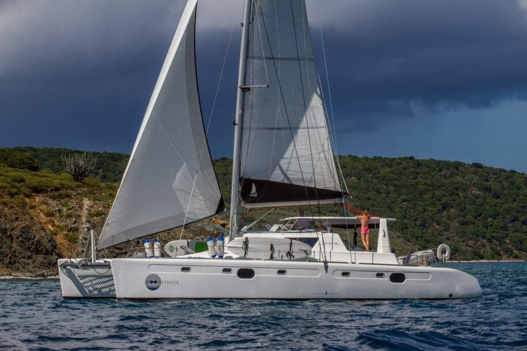 Voyage 480 | Moonstruck