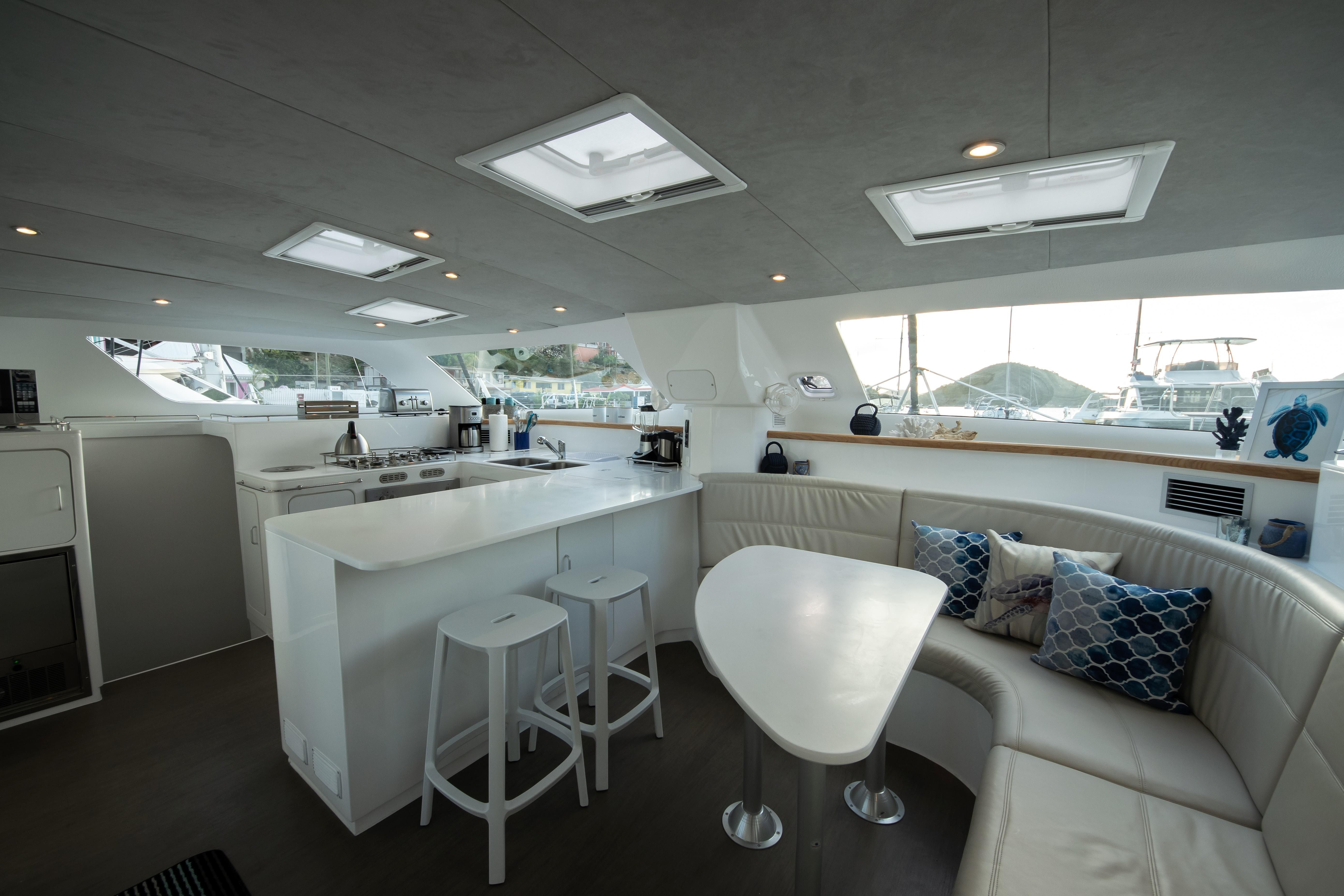 Voyage 480 | Moonstruck