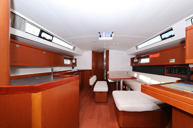 Beneteau Oceanis 45 | Barbarella 2