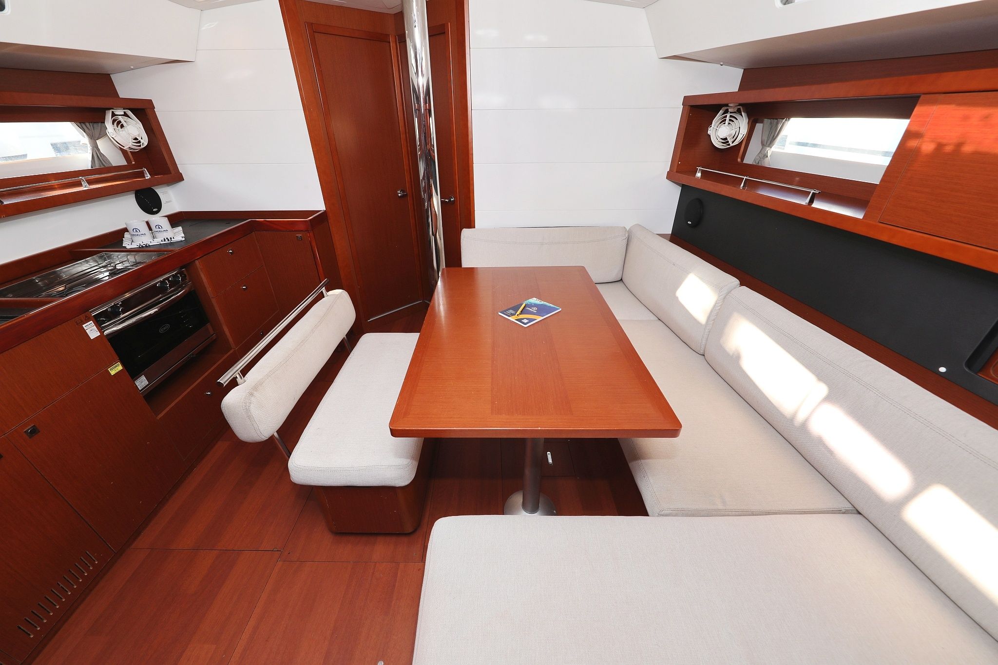 Beneteau Oceanis 45 | Barbarella 2