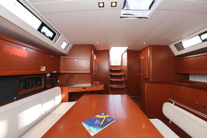 Beneteau Oceanis 45 | Barbarella 2