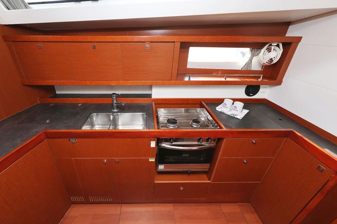 Beneteau Oceanis 45 | Barbarella 2