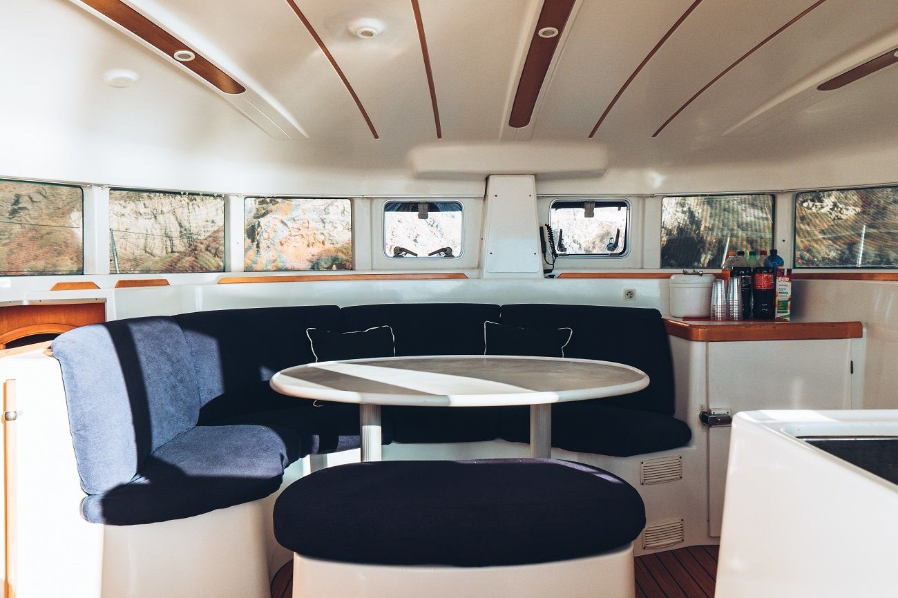 Lagoon 380 S2 | Armenaki