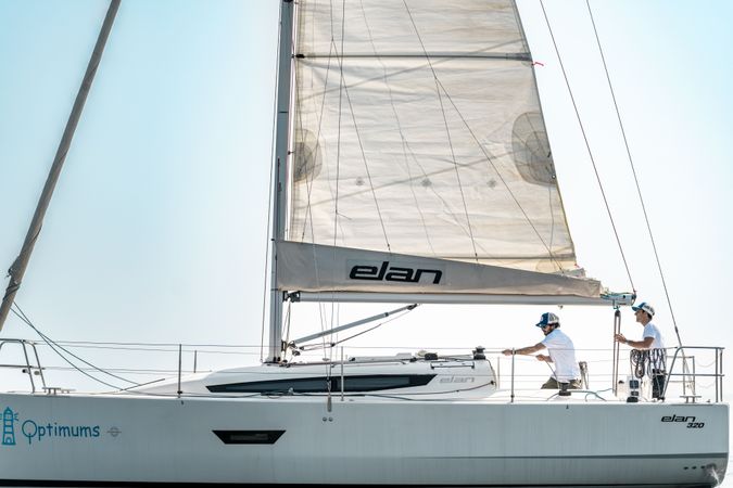 Elan 320 | Optimus