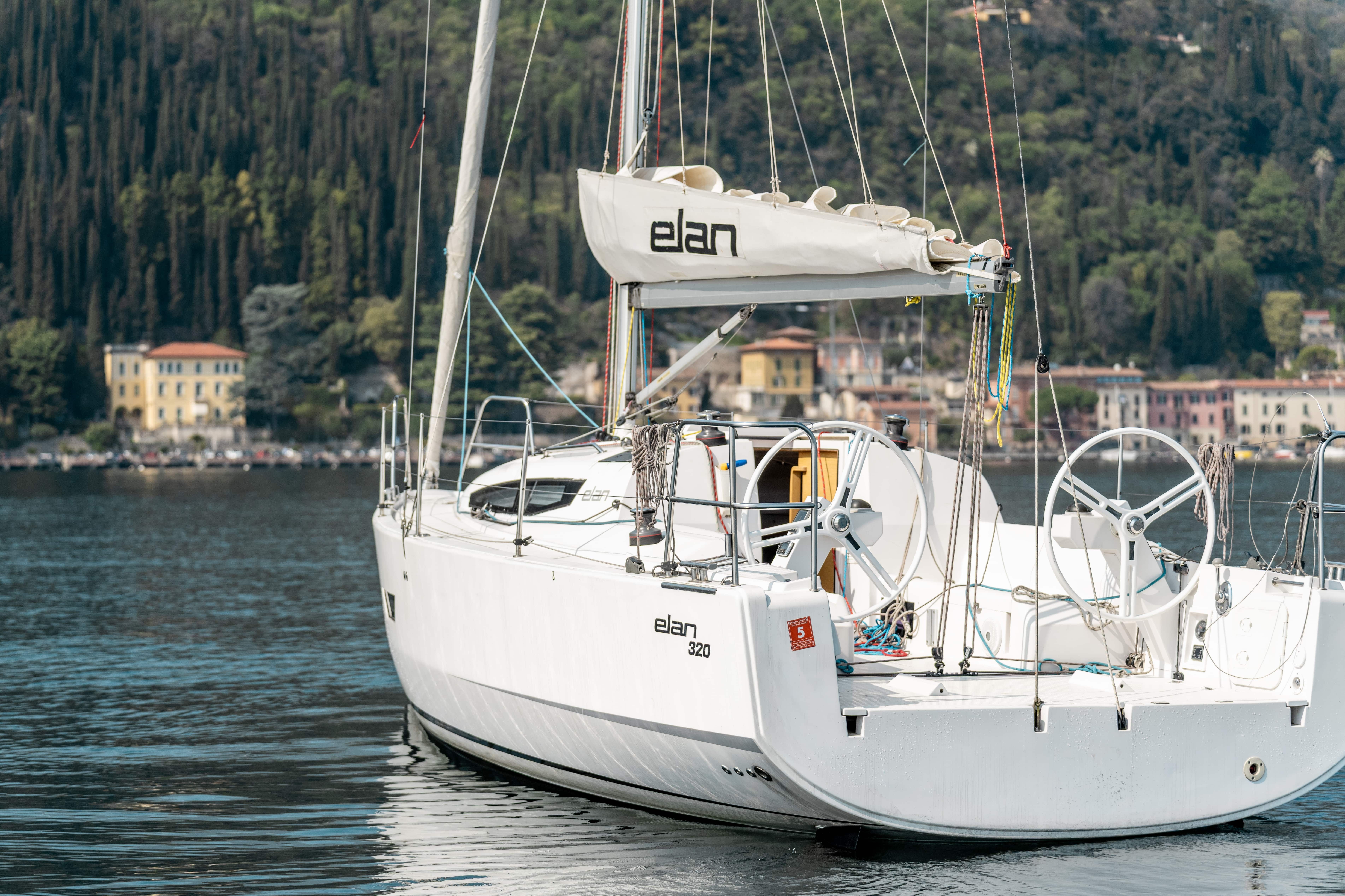 Elan 320 | Optimus