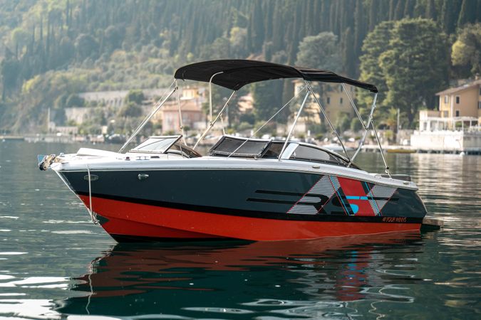 Four Winns 210 RS | Horizon