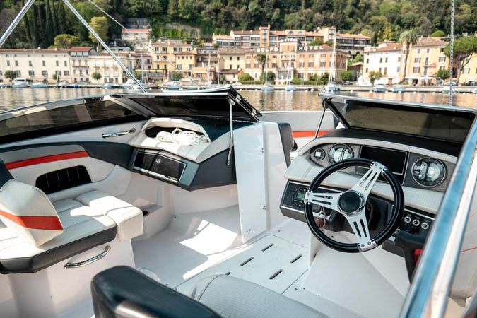 Four Winns 210 RS | Horizon