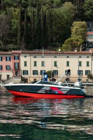 Four Winns 210 RS | Horizon