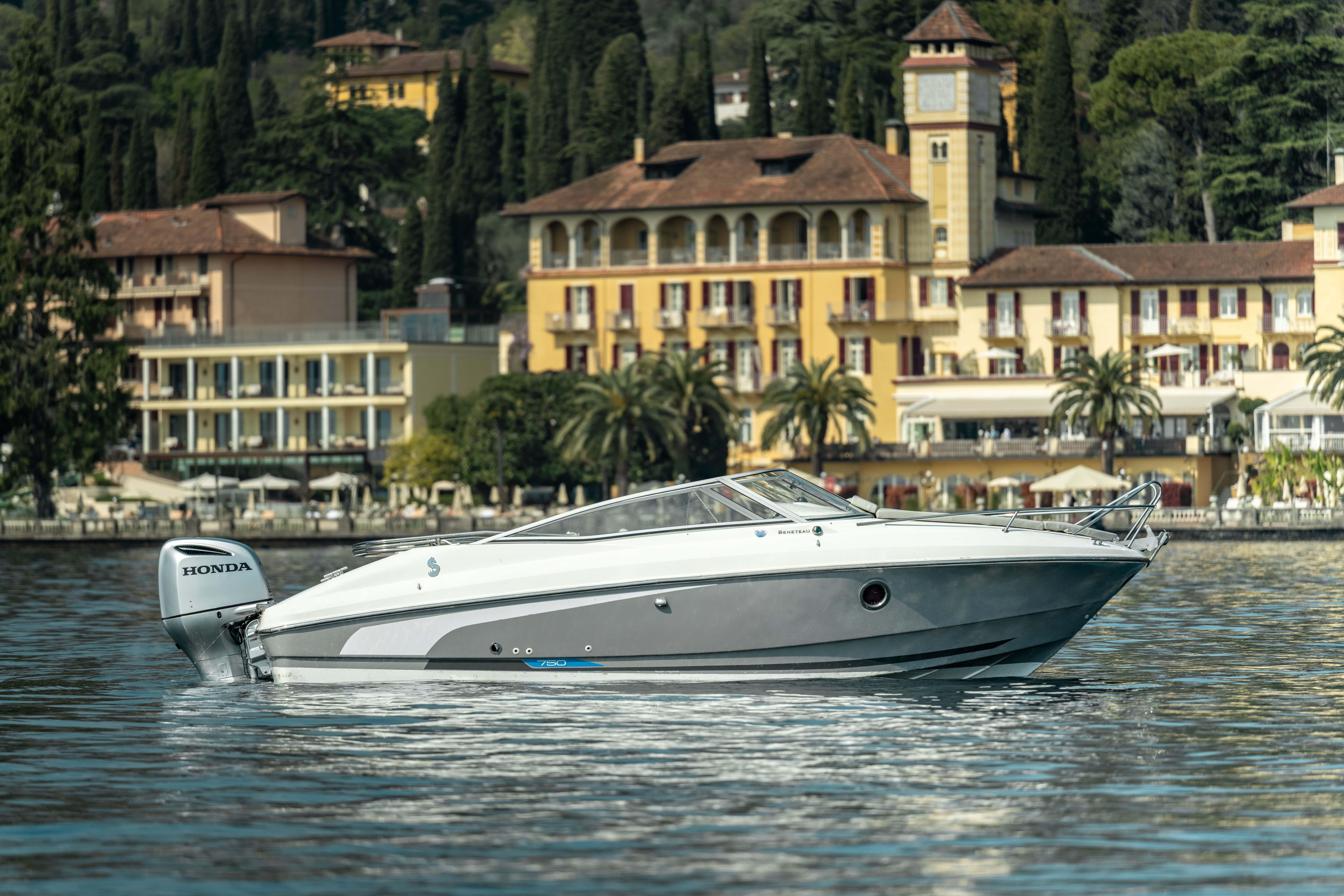 Beneteau Flyer 750 | Cabrio