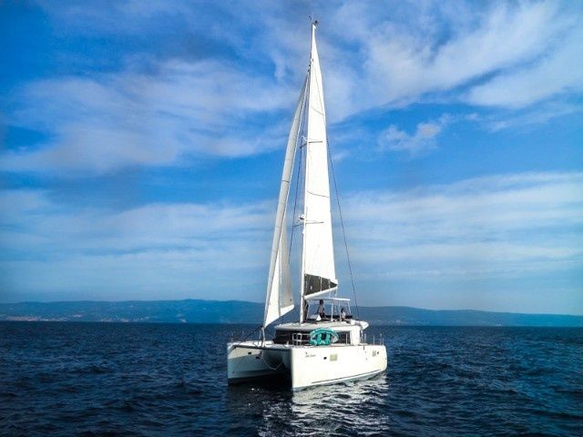 Lagoon 450 F | Dragonfly