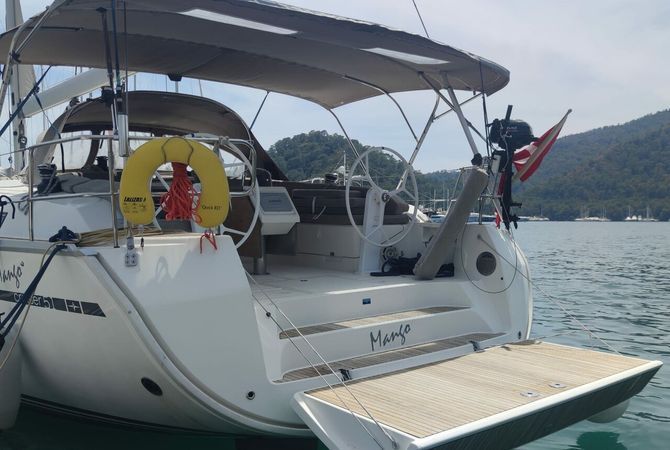 Bavaria Cruiser 51 | Mango