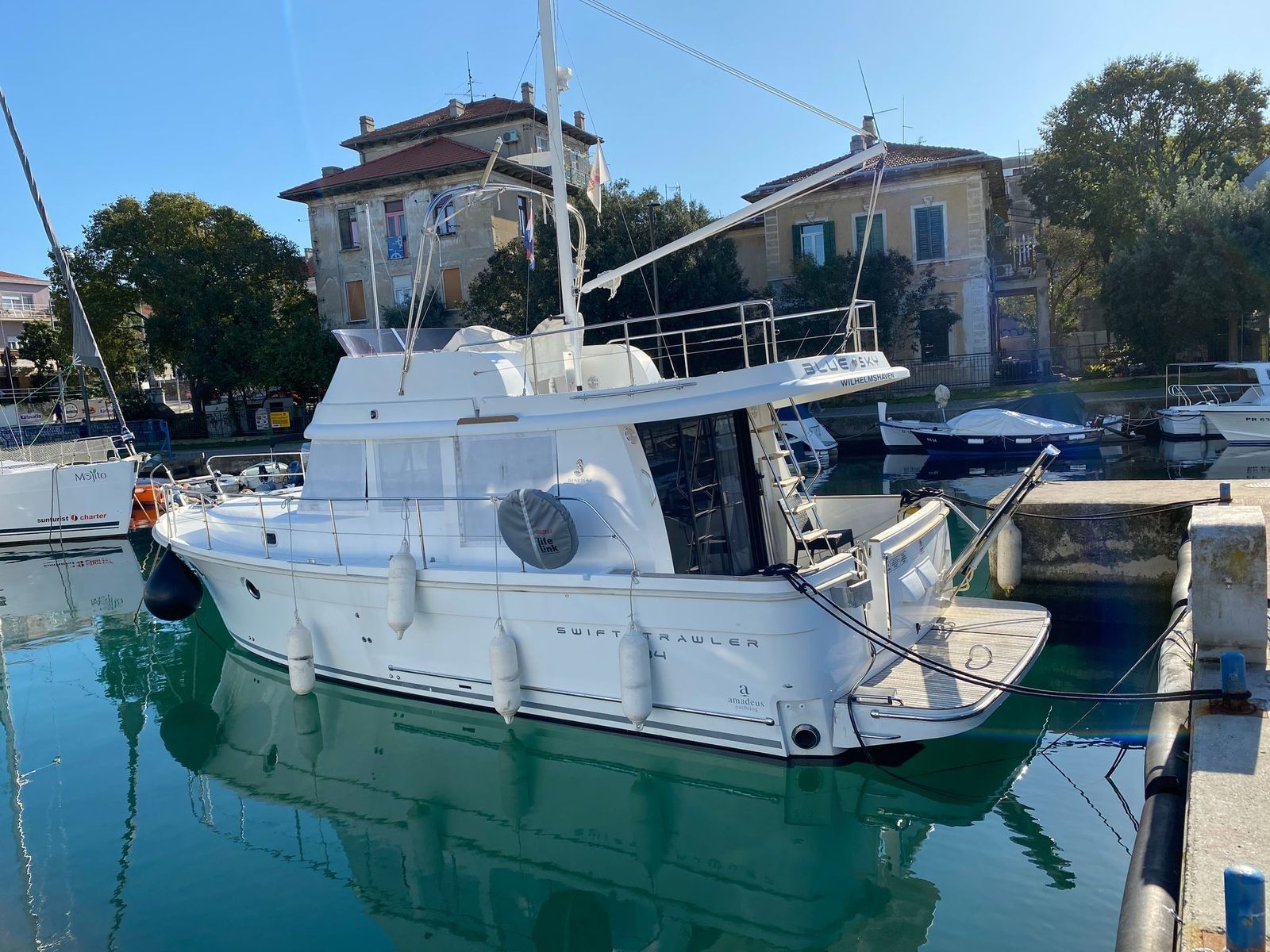 Beneteau Swift Trawler 34 | Blue Sky