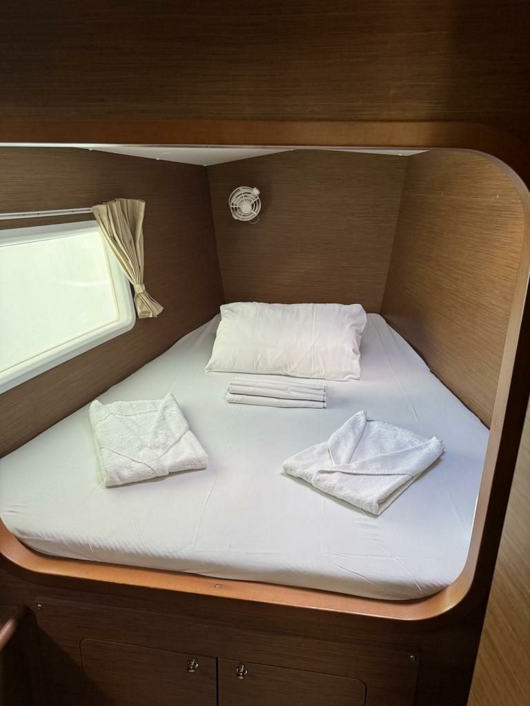 Lagoon 380 S2 | Oscar 3