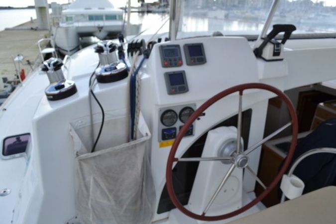 Lagoon 380 S2 | SeaWay