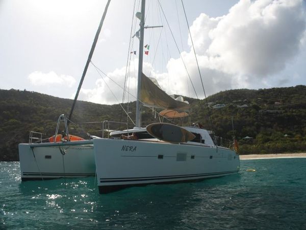 Lagoon 500 | Nera