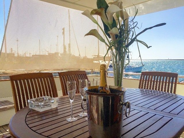 Falcon 76 | Lady Bibi