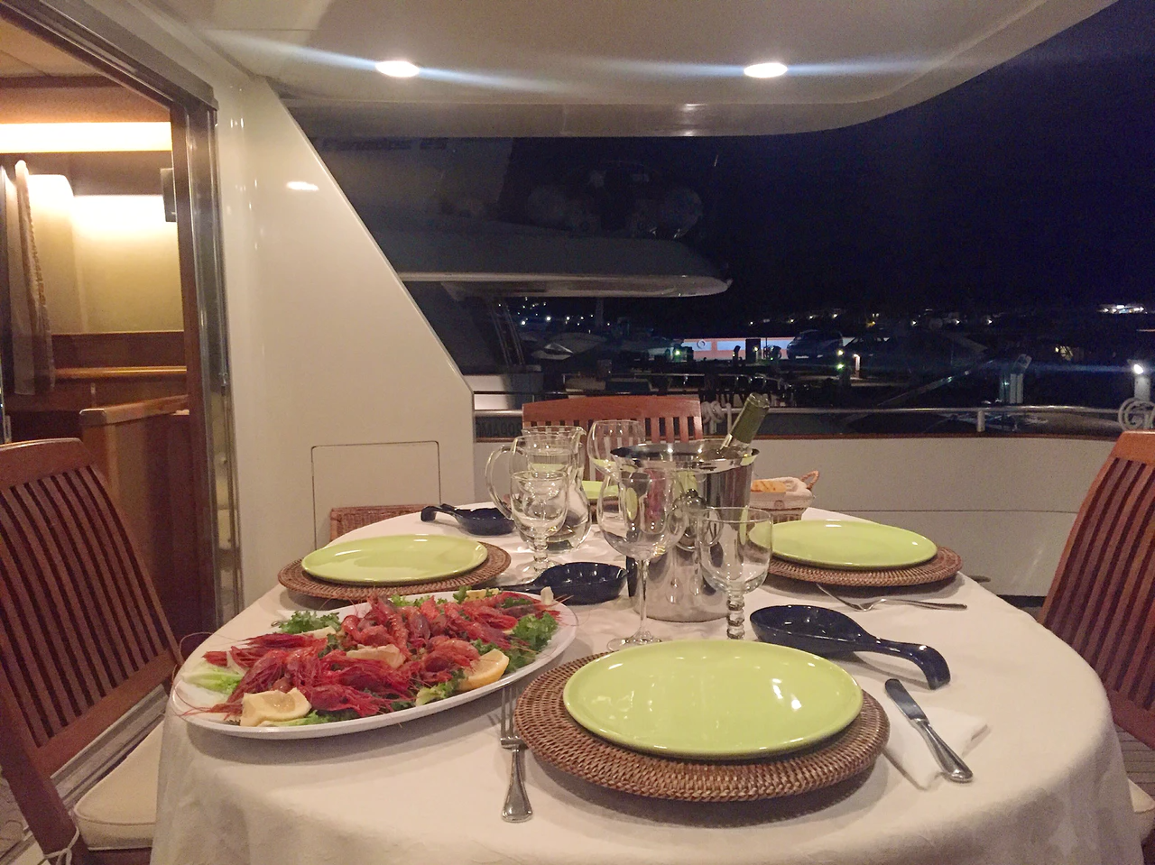 Falcon 76 | Lady Bibi