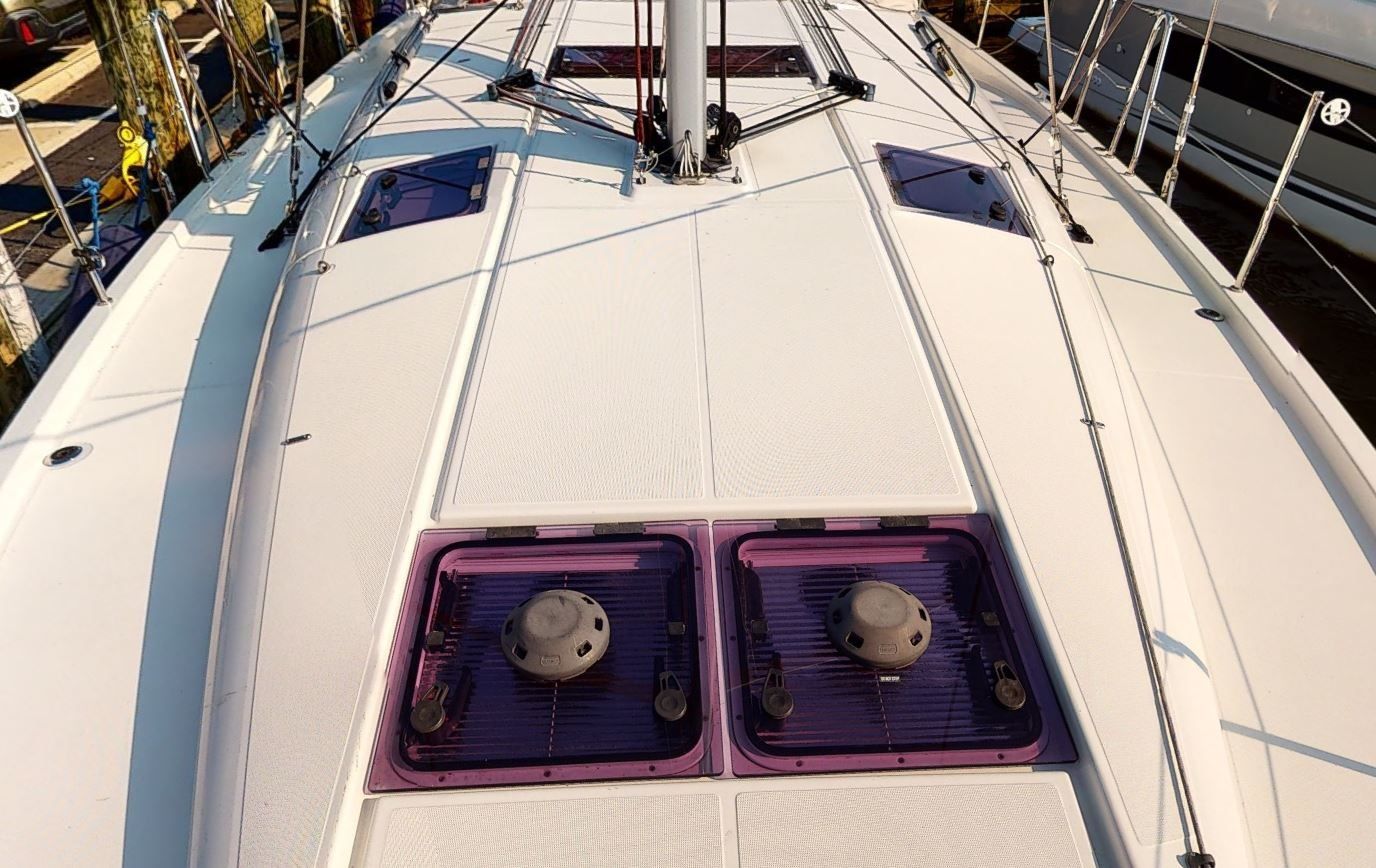 Jeanneau Sun Odyssey 440 | Summer Salt