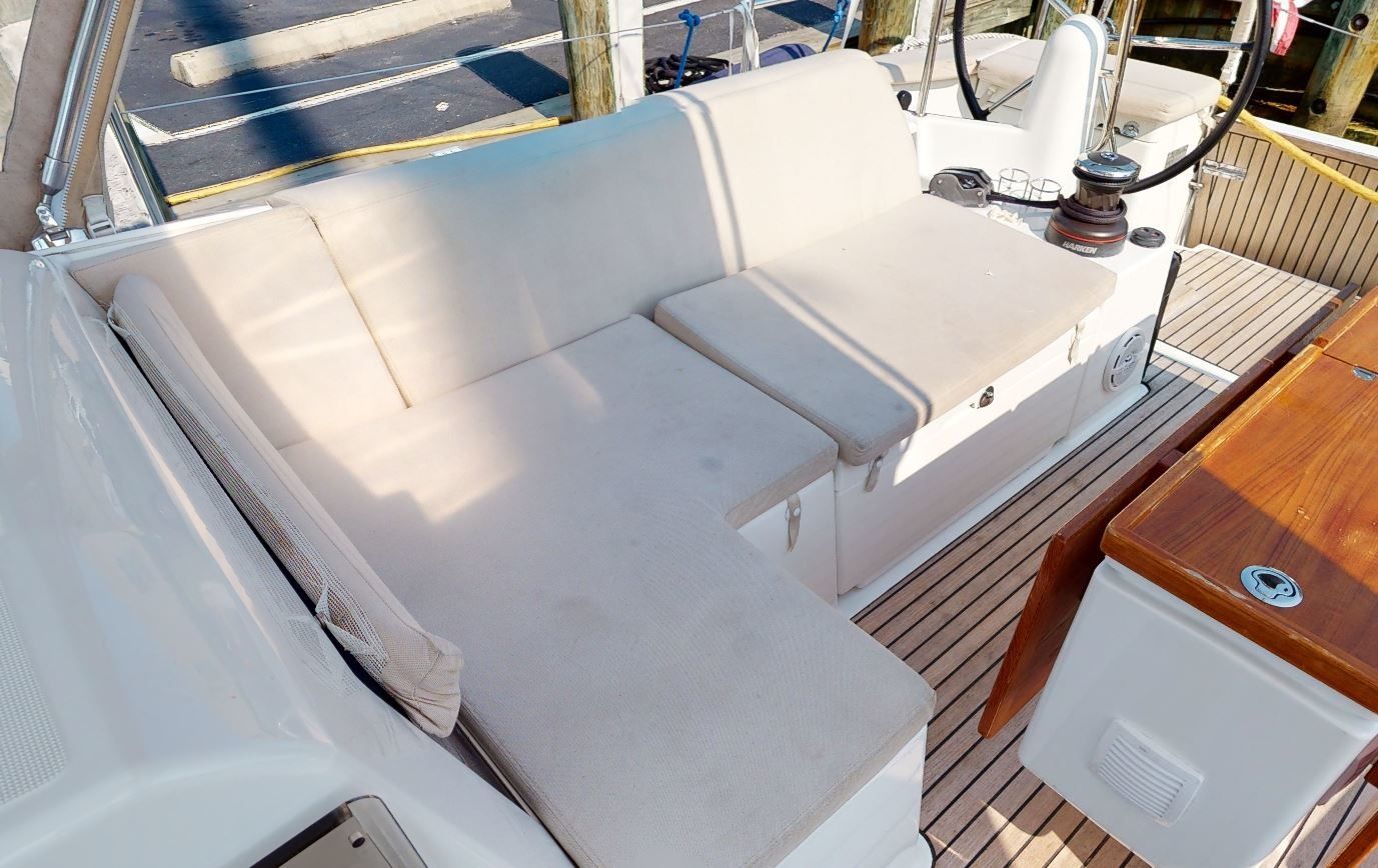Jeanneau Sun Odyssey 440 | Summer Salt