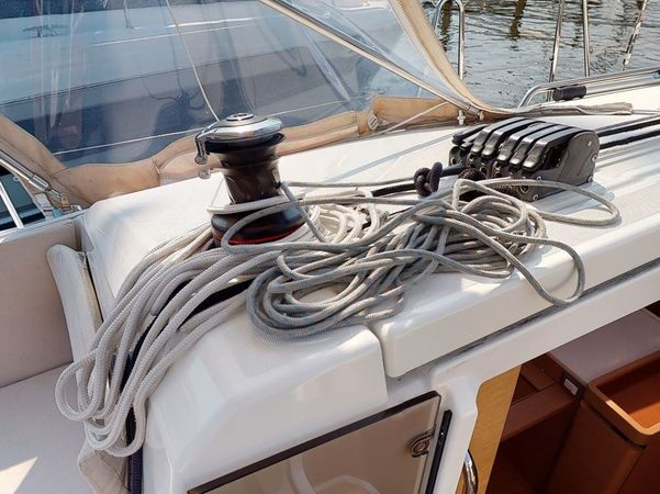 Jeanneau Sun Odyssey 440 | Summer Salt