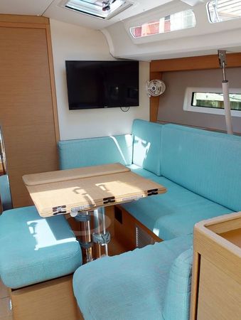 Jeanneau Sun Odyssey 440 | Summer Salt