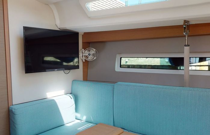 Jeanneau Sun Odyssey 440 | Summer Salt