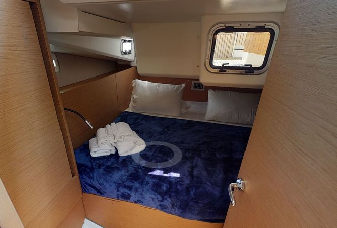 Jeanneau Sun Odyssey 440 | Summer Salt