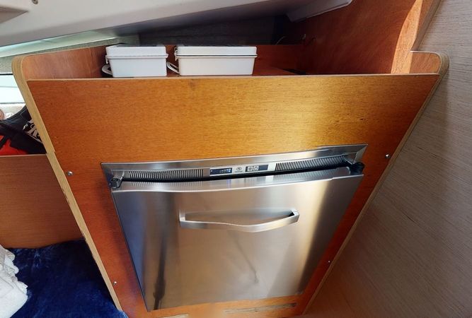 Jeanneau Sun Odyssey 440 | Summer Salt