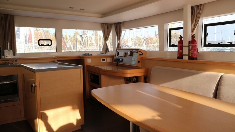 Lagoon 450 S | Vamos Elli