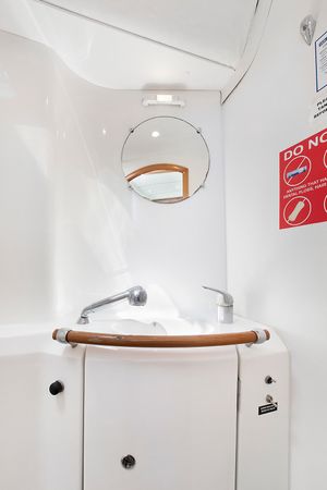 Lagoon 380 | Lunasea