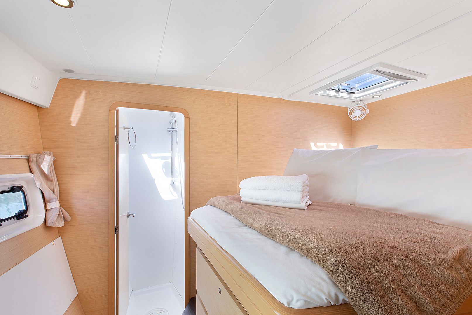 Lagoon 421 | Traviata