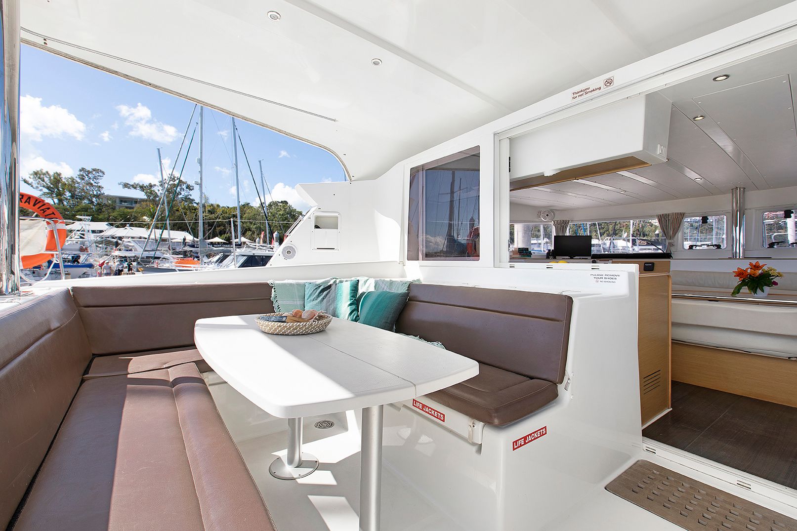 Lagoon 421 | Traviata