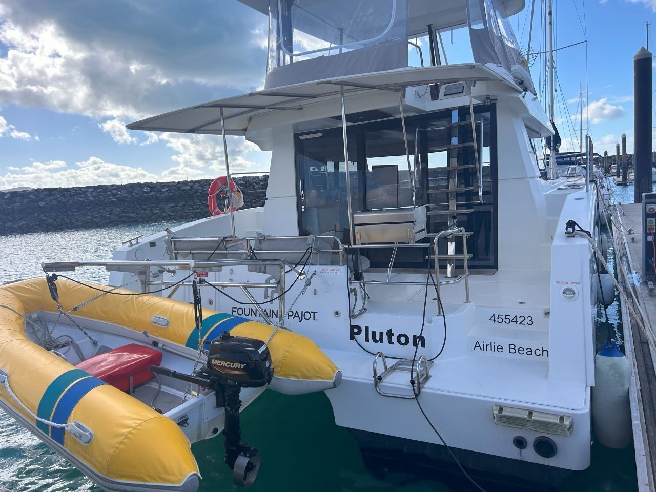 Fountaine Pajot MY 37 | Pluton