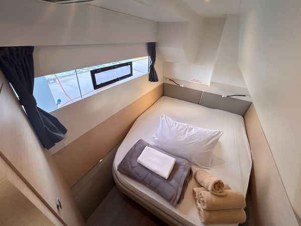 Fountaine Pajot MY 37 | Pluton