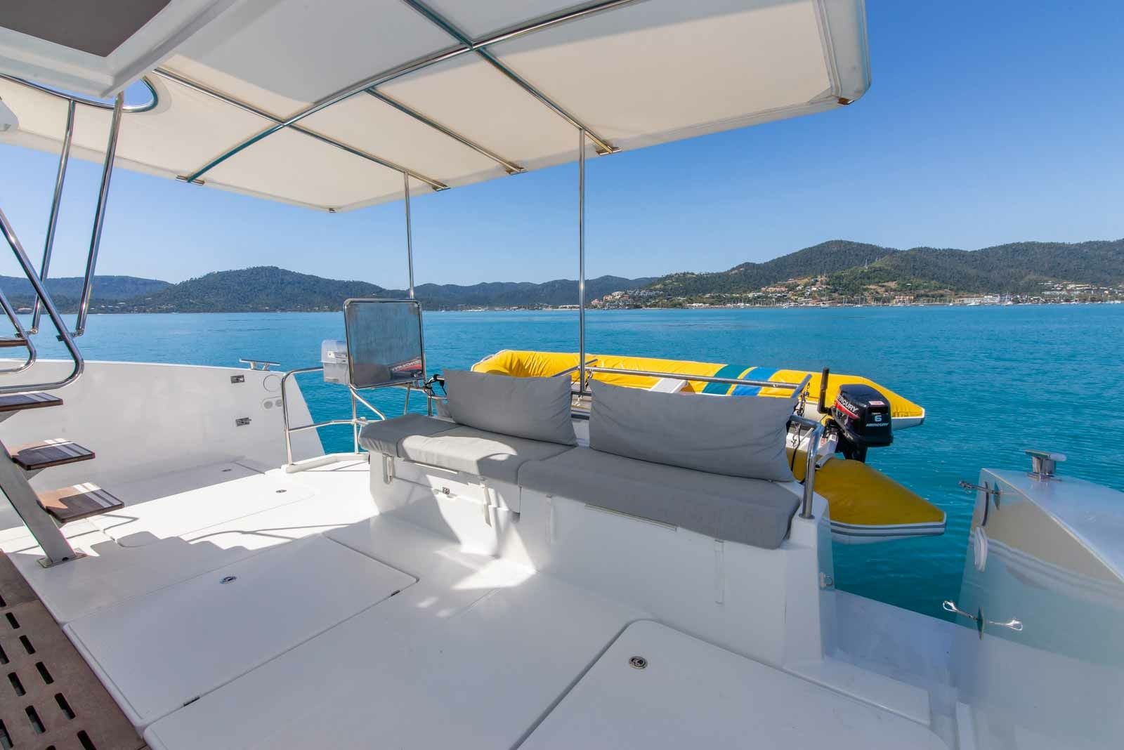 Fountaine Pajot MY 37 | Pluton