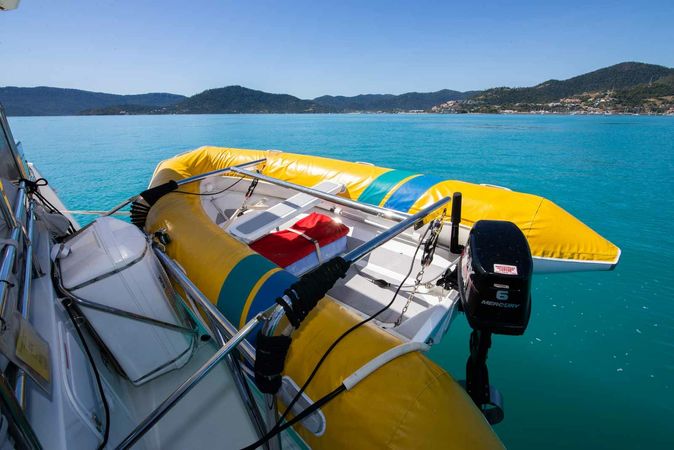 Fountaine Pajot MY 37 | Pluton