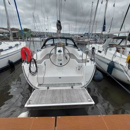 Bavaria Cruiser 33 | Starship
