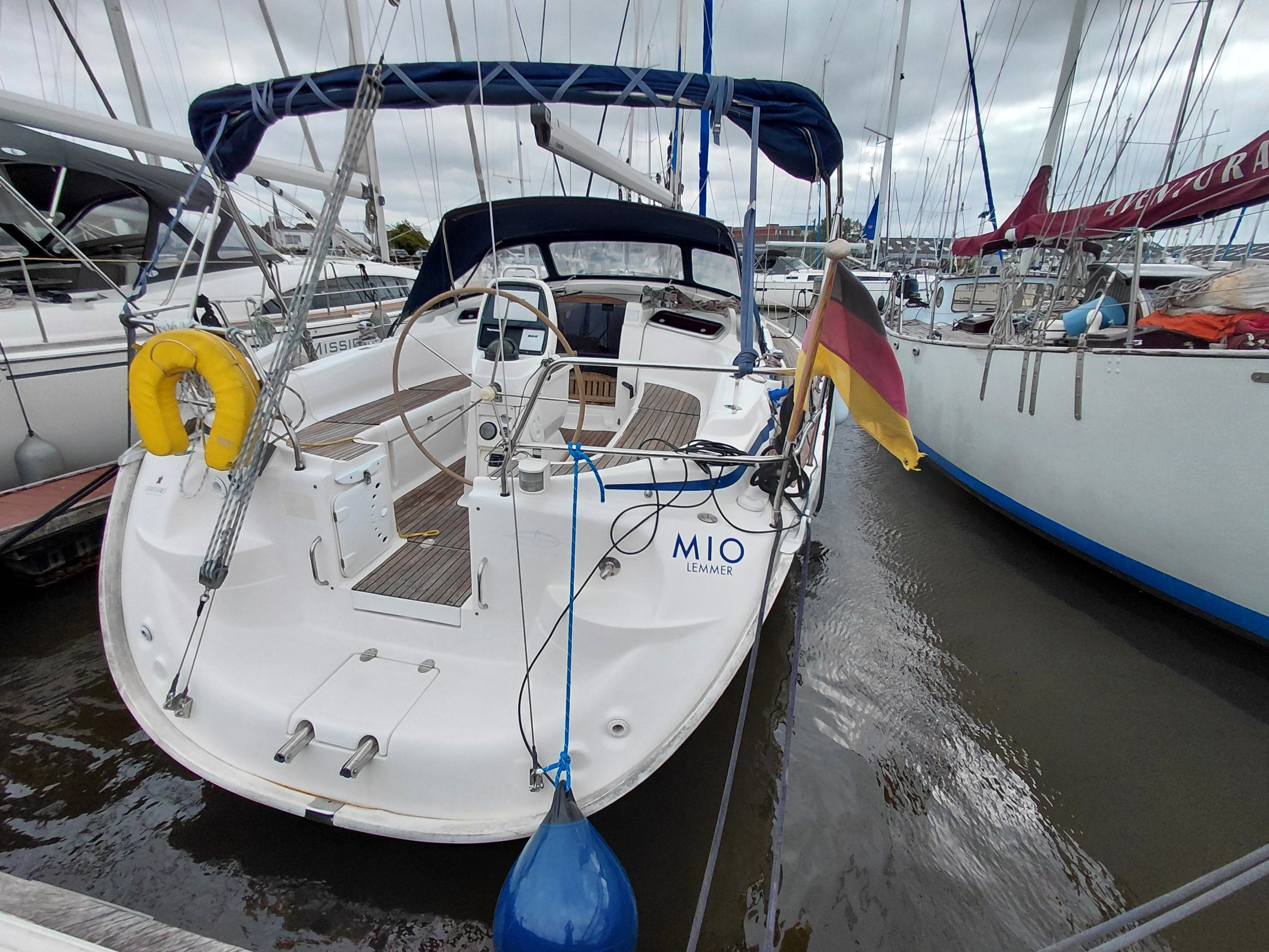 Bavaria Cruiser 37 | Mio