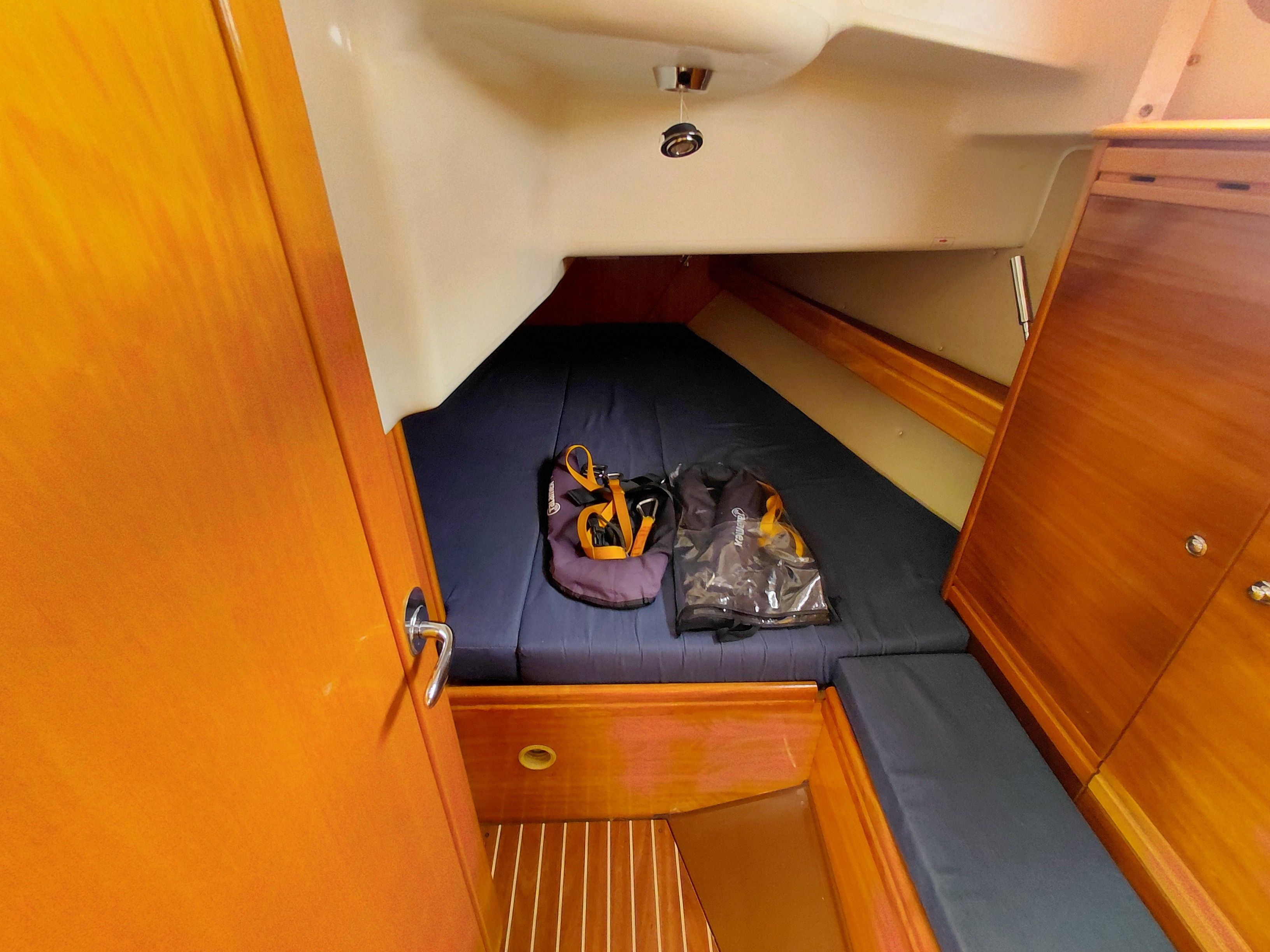 Bavaria Cruiser 37 | Mio