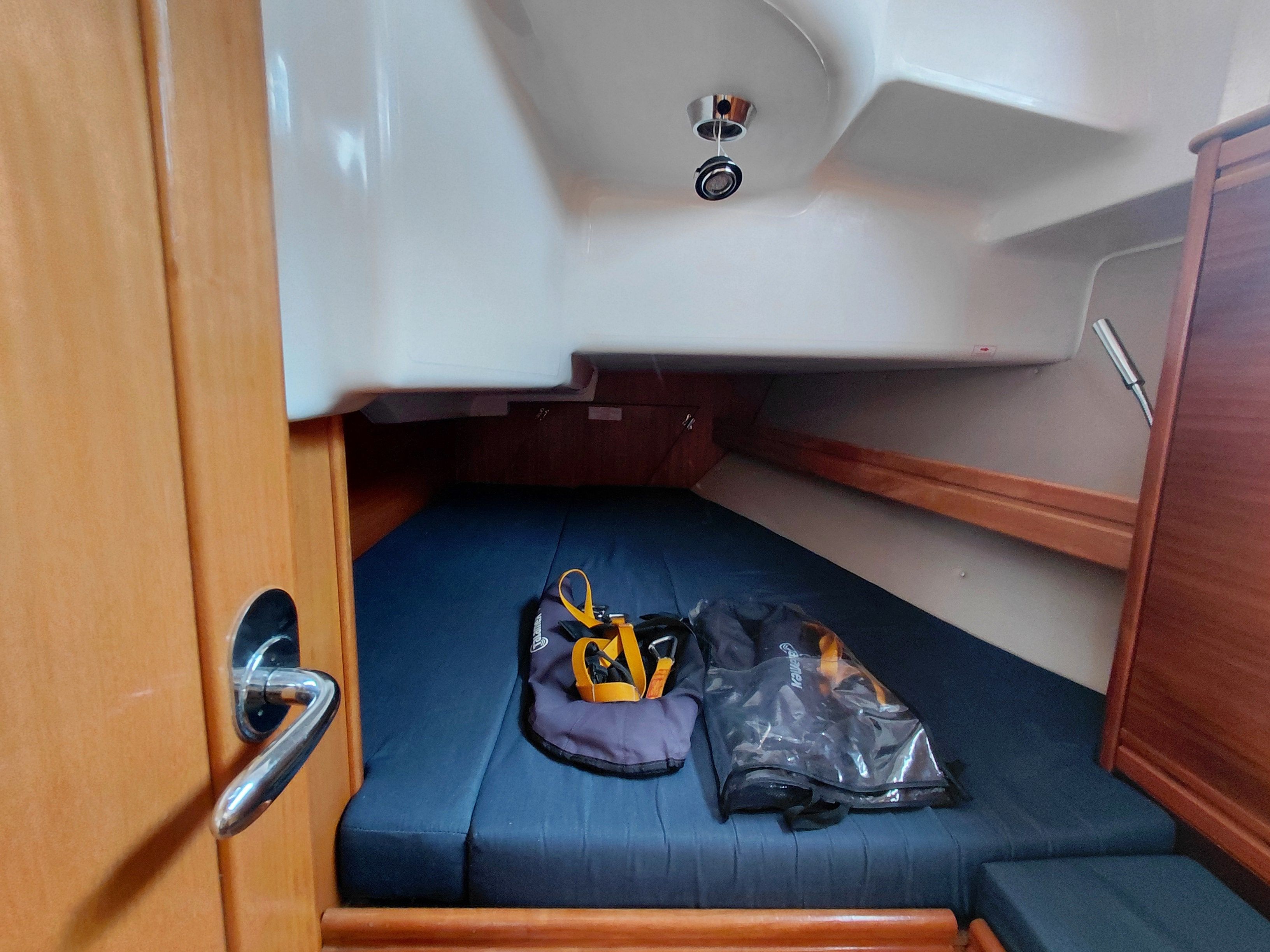 Bavaria Cruiser 37 | Mio