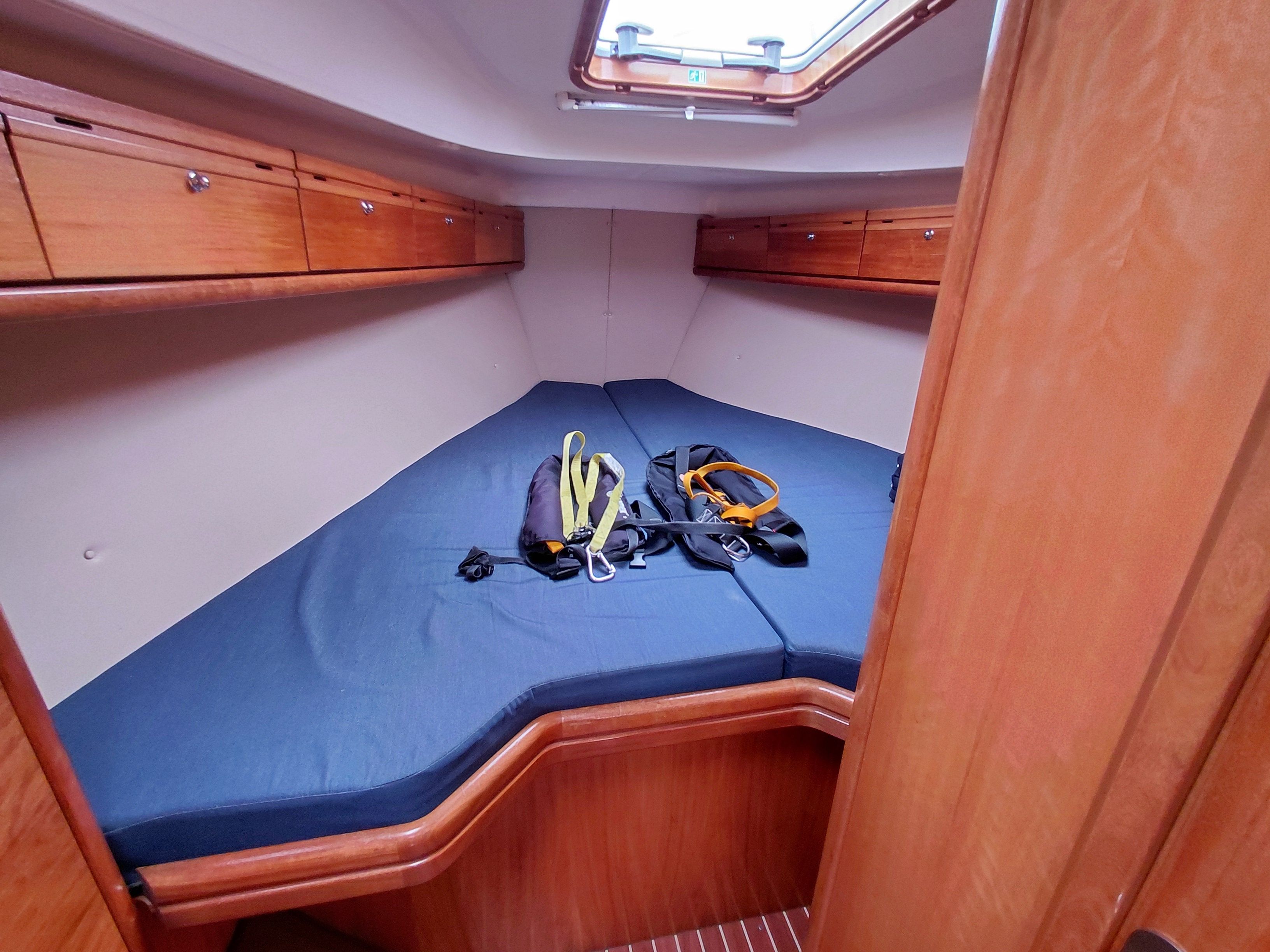 Bavaria Cruiser 37 | Mio