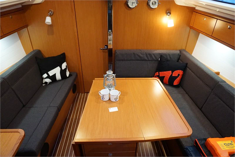 Bavaria Cruiser 37 | Aventura
