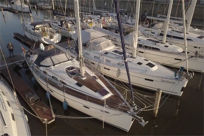 Bavaria Cruiser 40 | Luna